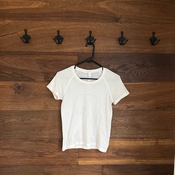 Lululemon swiftly tech short sleeve shirt race length - Picture 4 of 4